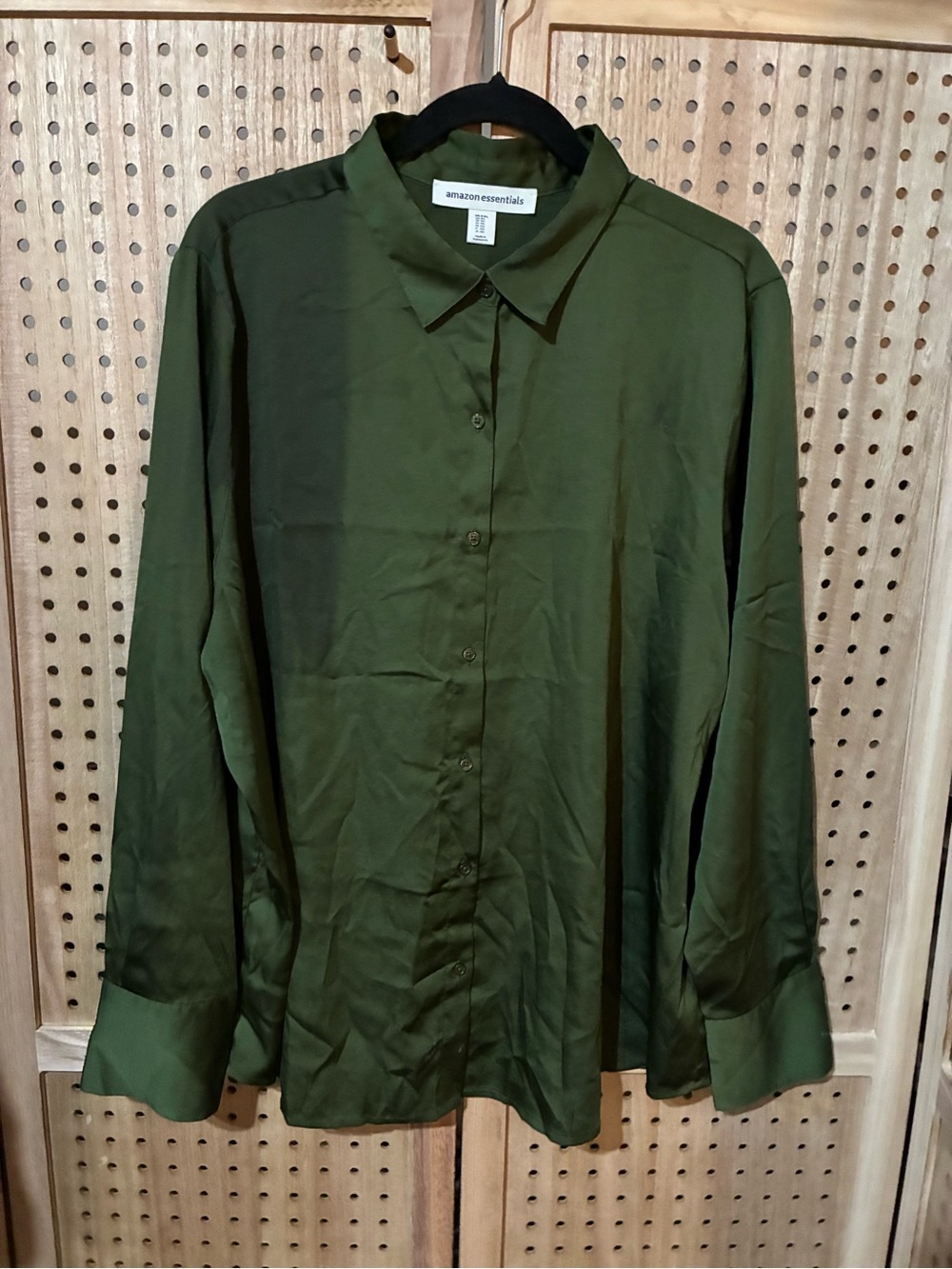 Amazon Essentials Silky Olive Green Long Sleeve Button-Down Shirt XXL